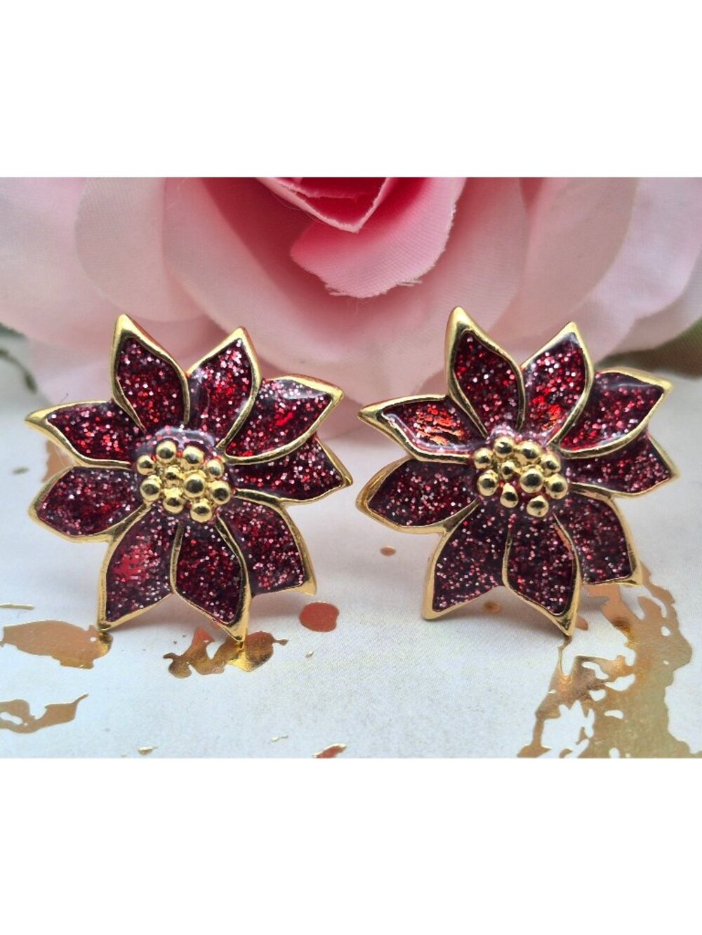 Avon Poinsette Flower Christmas Clip On Earrings Gold Tone & Red Glitter Enamel